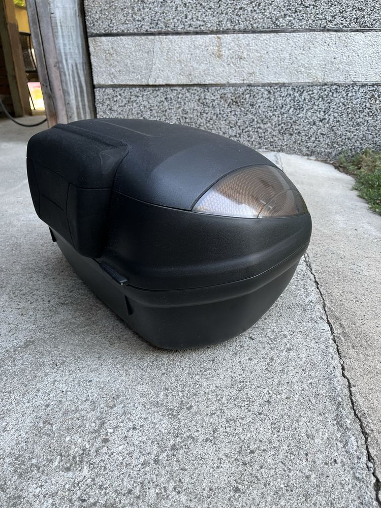Куфар Givi за скутер Kymco Xciting 400i