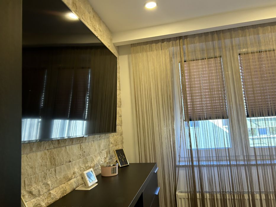 Închiriez apartament cu doua camere