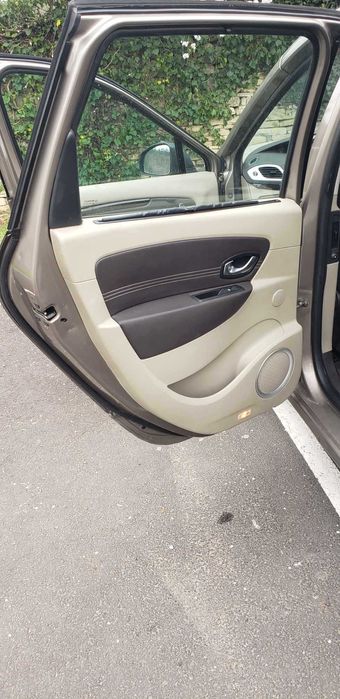 renault scenic III 1.9 DCI 130 de cai 7 locuri