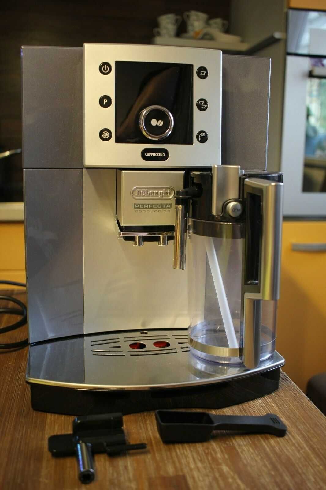 Кафе машини DeLonghi ESAM5500 Perfecta