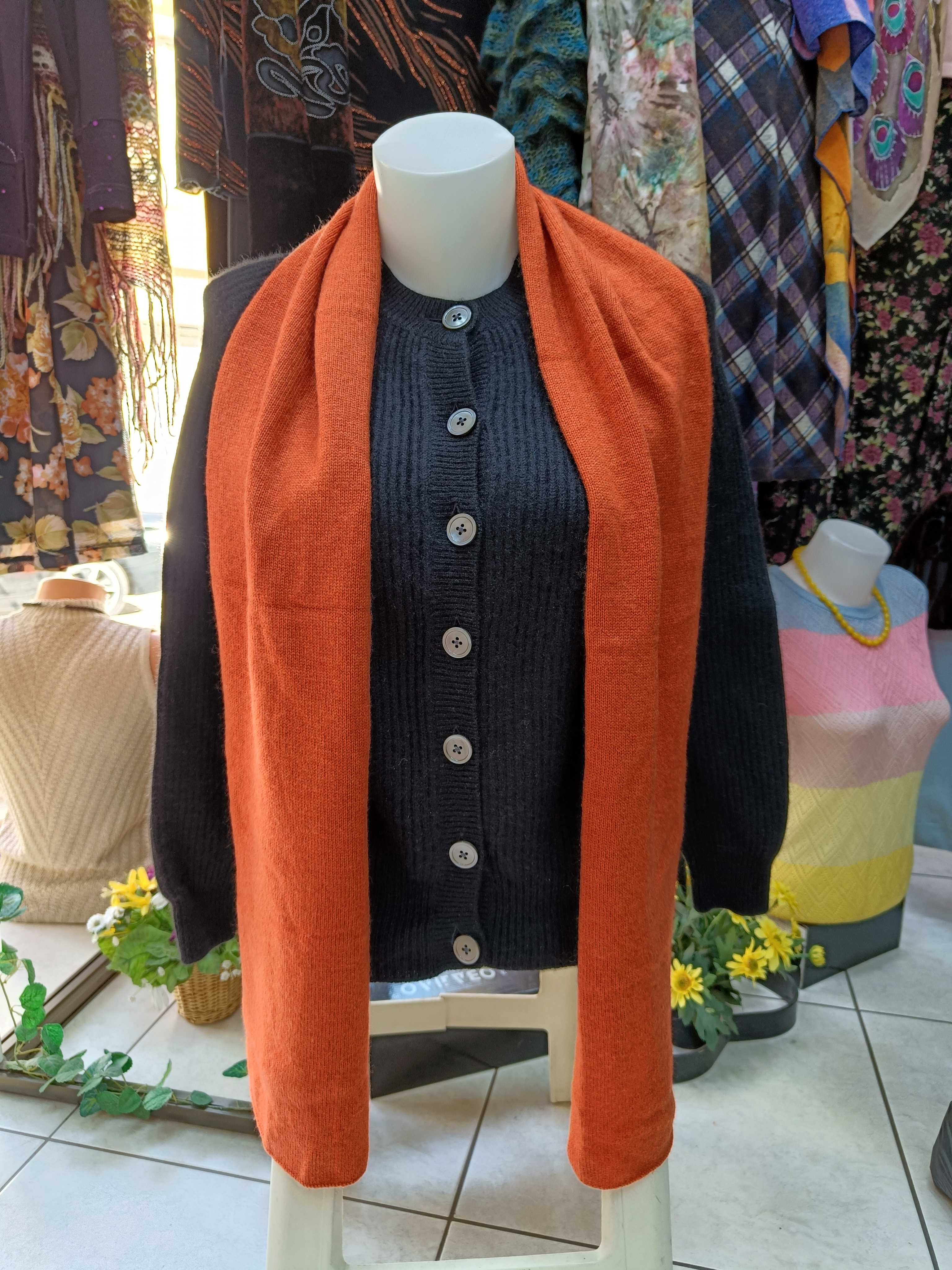 Дамски шалове - 100 % естествена коприна и зимни шалове-ръчно плетиво