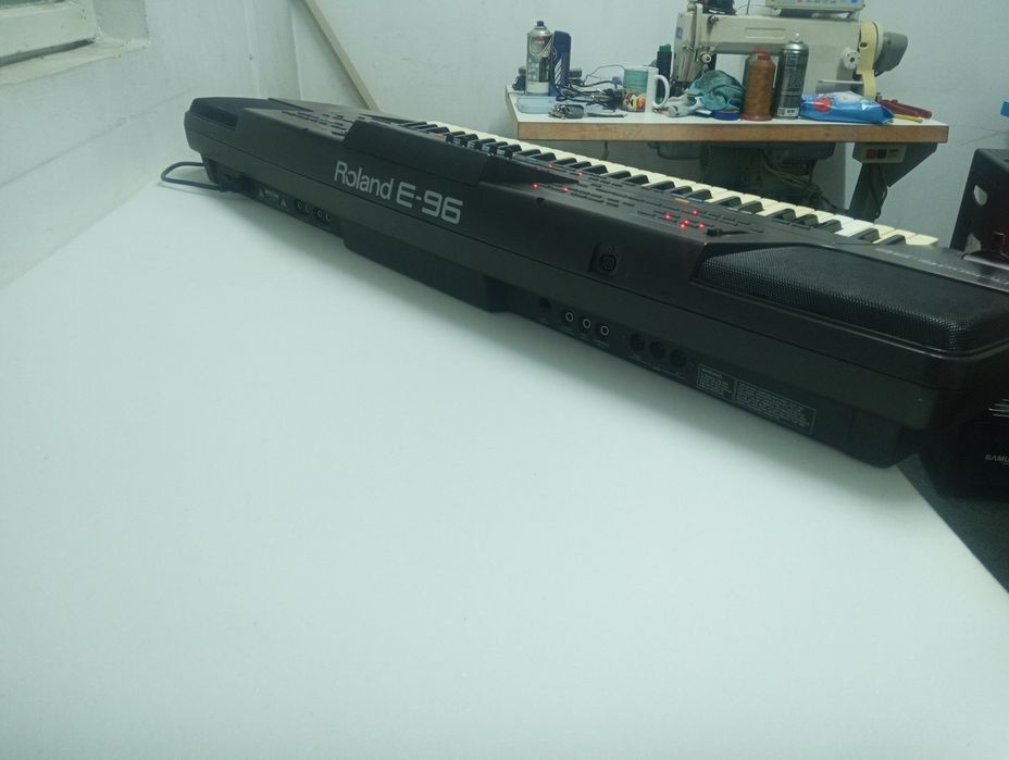 Orga Roland e 96i