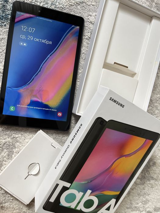 планшет Tab А.