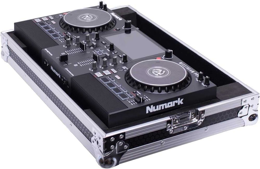 Калъф Protekt DJ Flight за Numark Mixstream Pro контролер