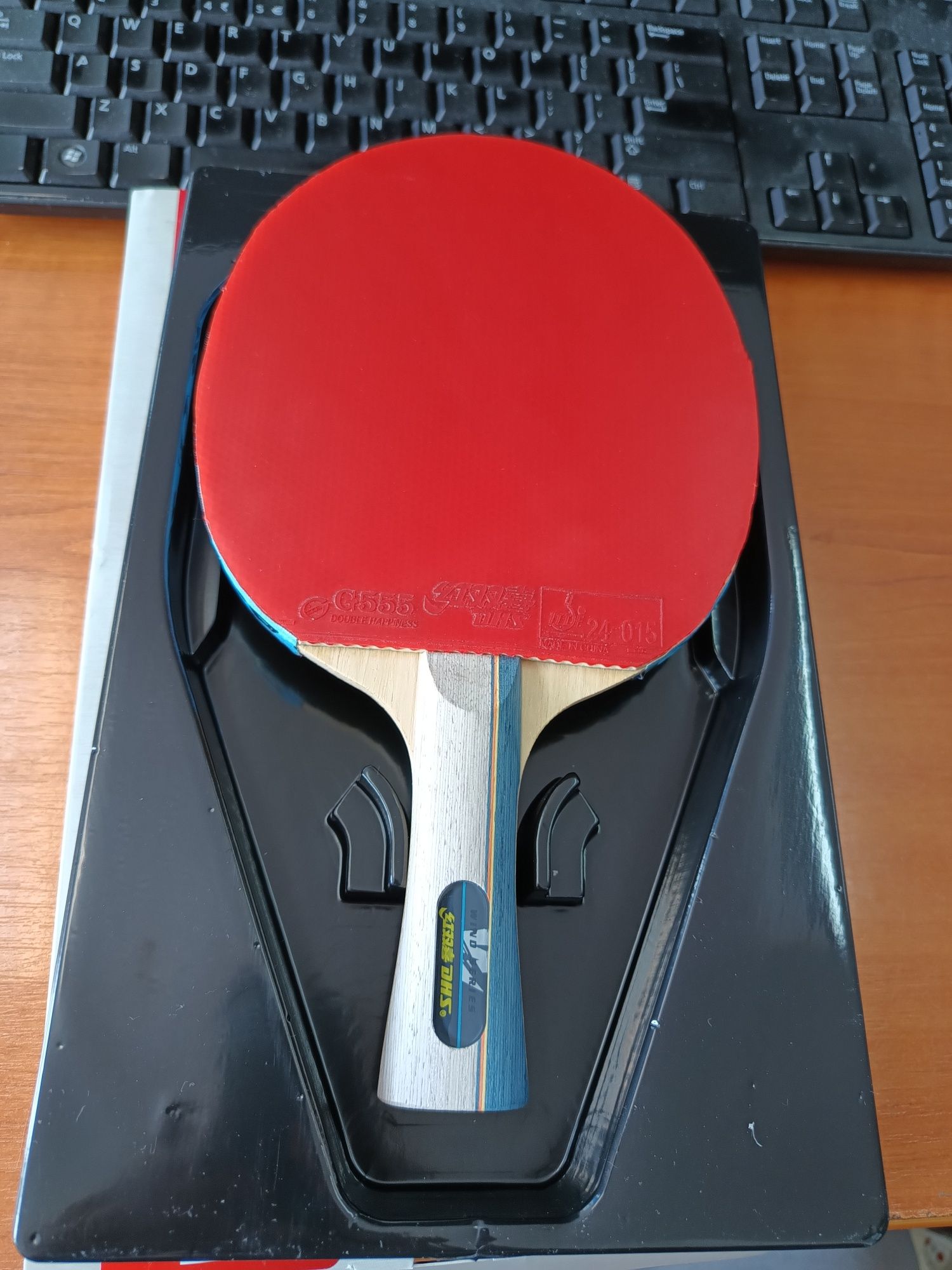 Paleta profesionala tenis de masa ping pong DHS TUTTLE