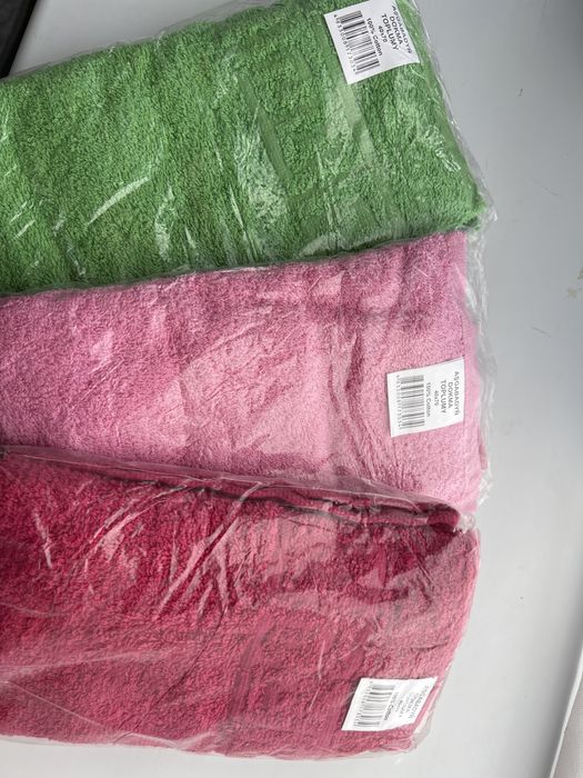 Махровое полотенце небольшого размера