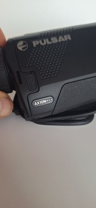 Cameră cu termoviziune Pulsar Axion  XM30, NOUĂ