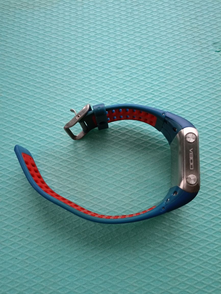 Polar V 800 спортен часовник