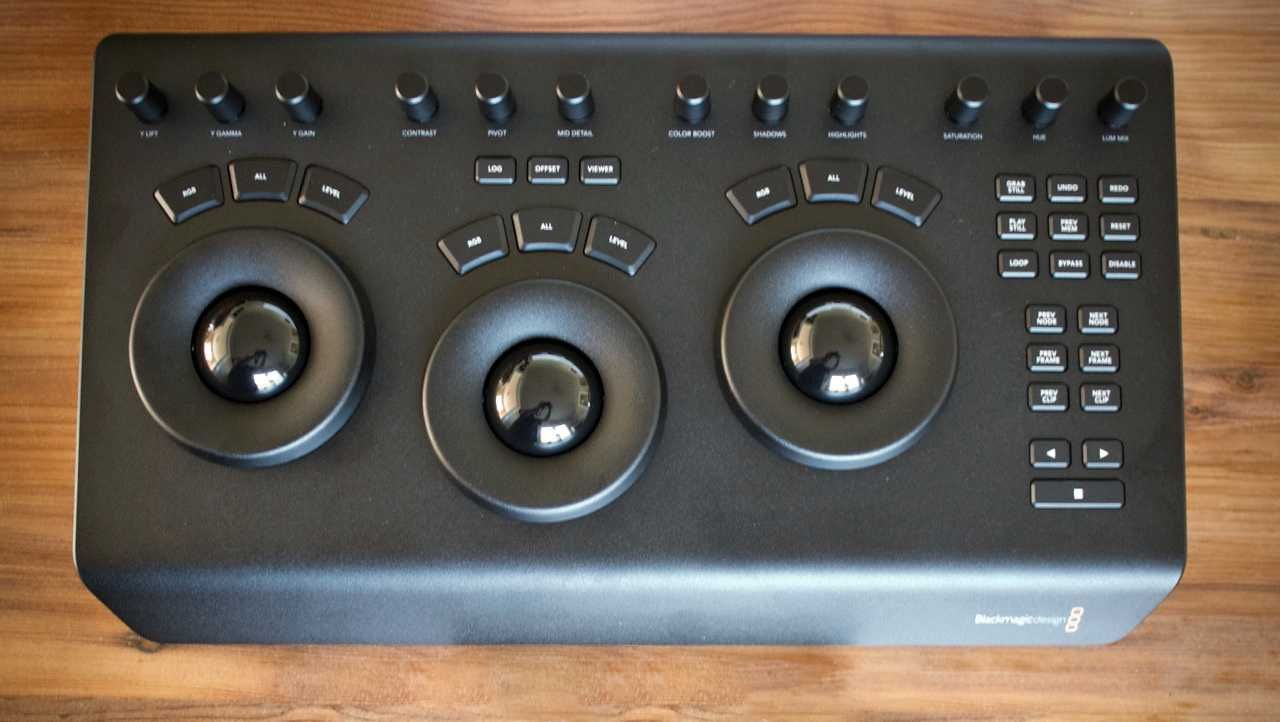 Контролер Blackmagic Design DaVinci Resolve Micro Panel (бартер)