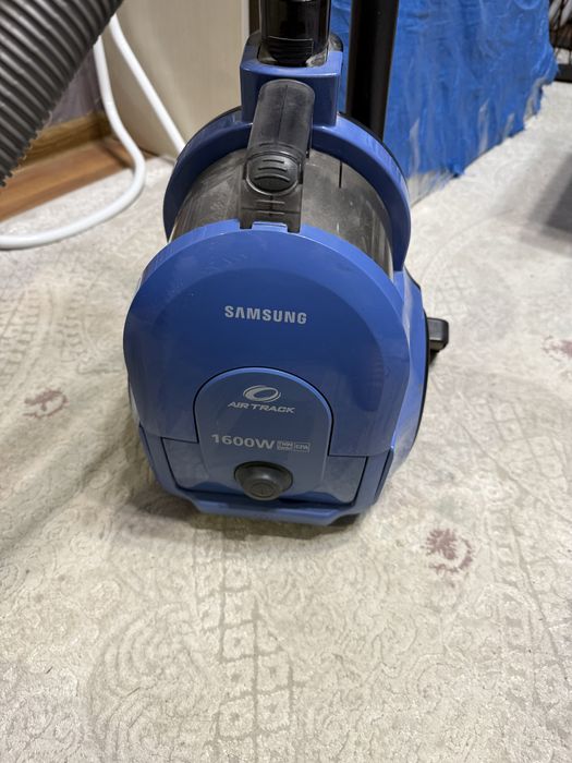 Пылесос samsung  в отличном состоянии