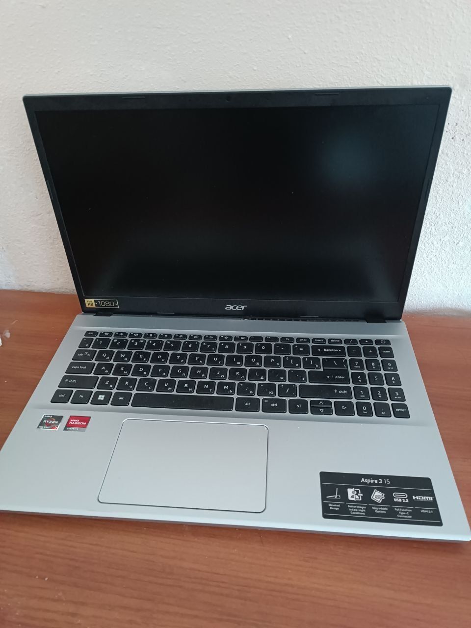 Sotildi!! ..Noutbuk Acer aspira 3 yangi dearli ishlatilmagan 2024