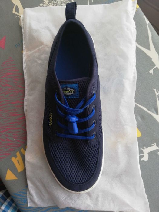 Продам кеды для занятия спортом