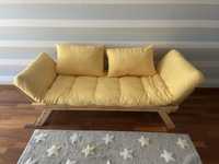 Canapea extensibila din lemn + saltea si perne
