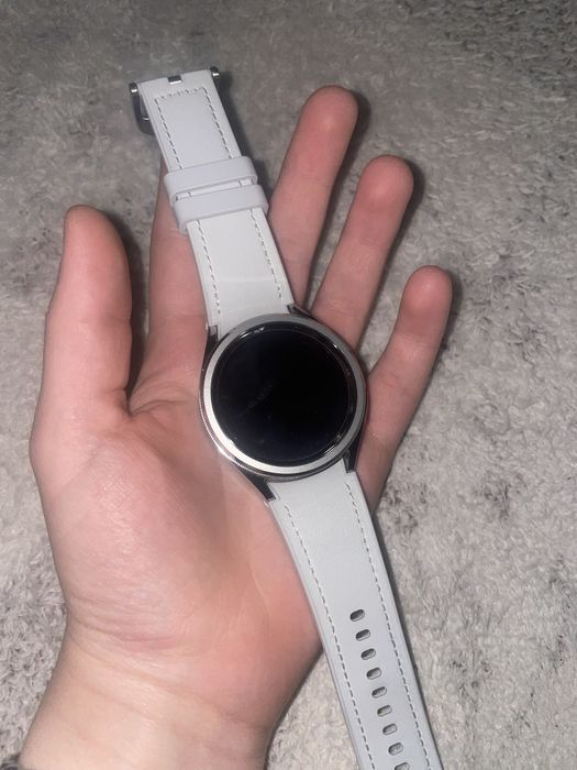 Продам срочно Samsung Watch 6