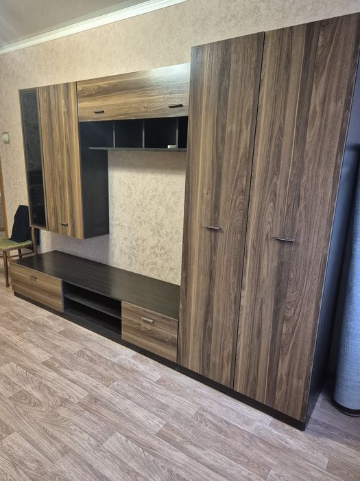 Продам стенку в гостинную