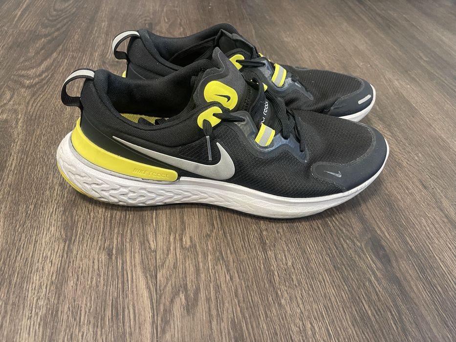 Vand adidasi originali Nike React Miler marimea 46