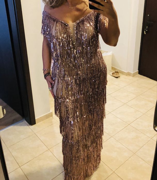 Rochie eleganta seara, stare foarte buna.