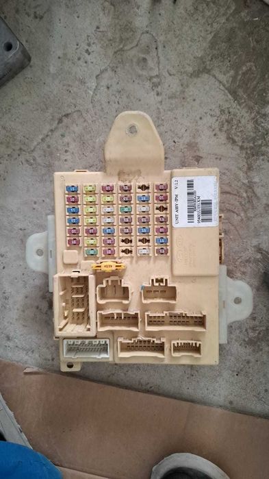 Блок предохранителей Kia Sorento 2WD 2010г-2015г об 3,5