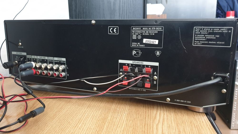 Linie audio Sony STR-DE215 cu boxe