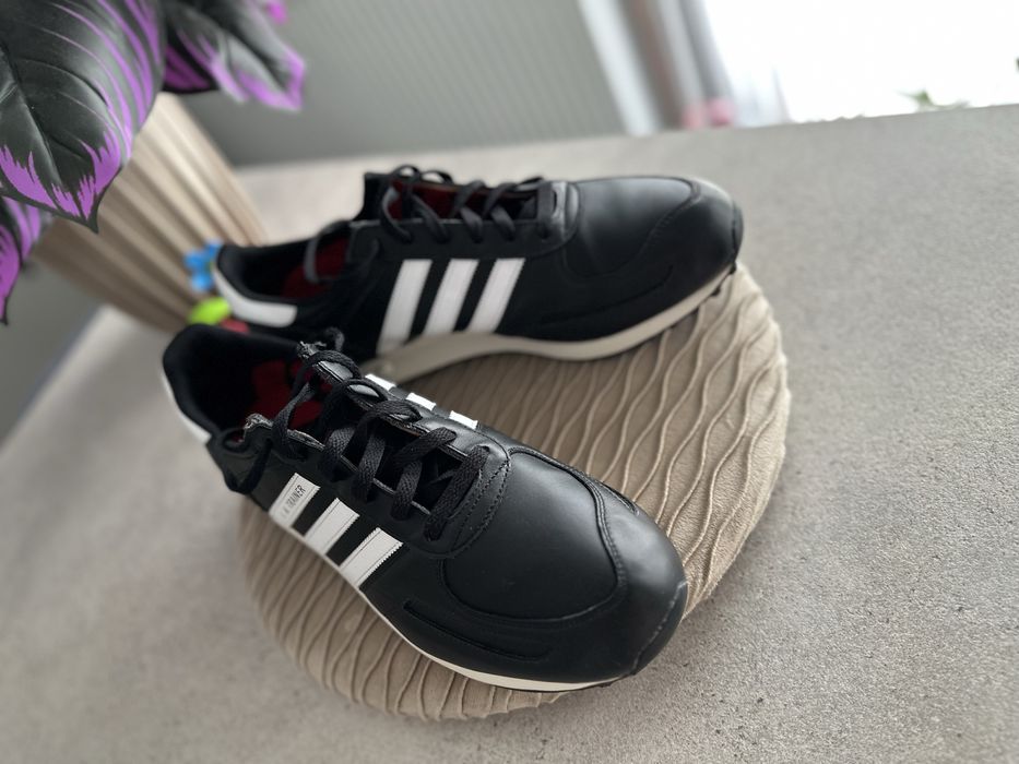 Adidas la trainer black
