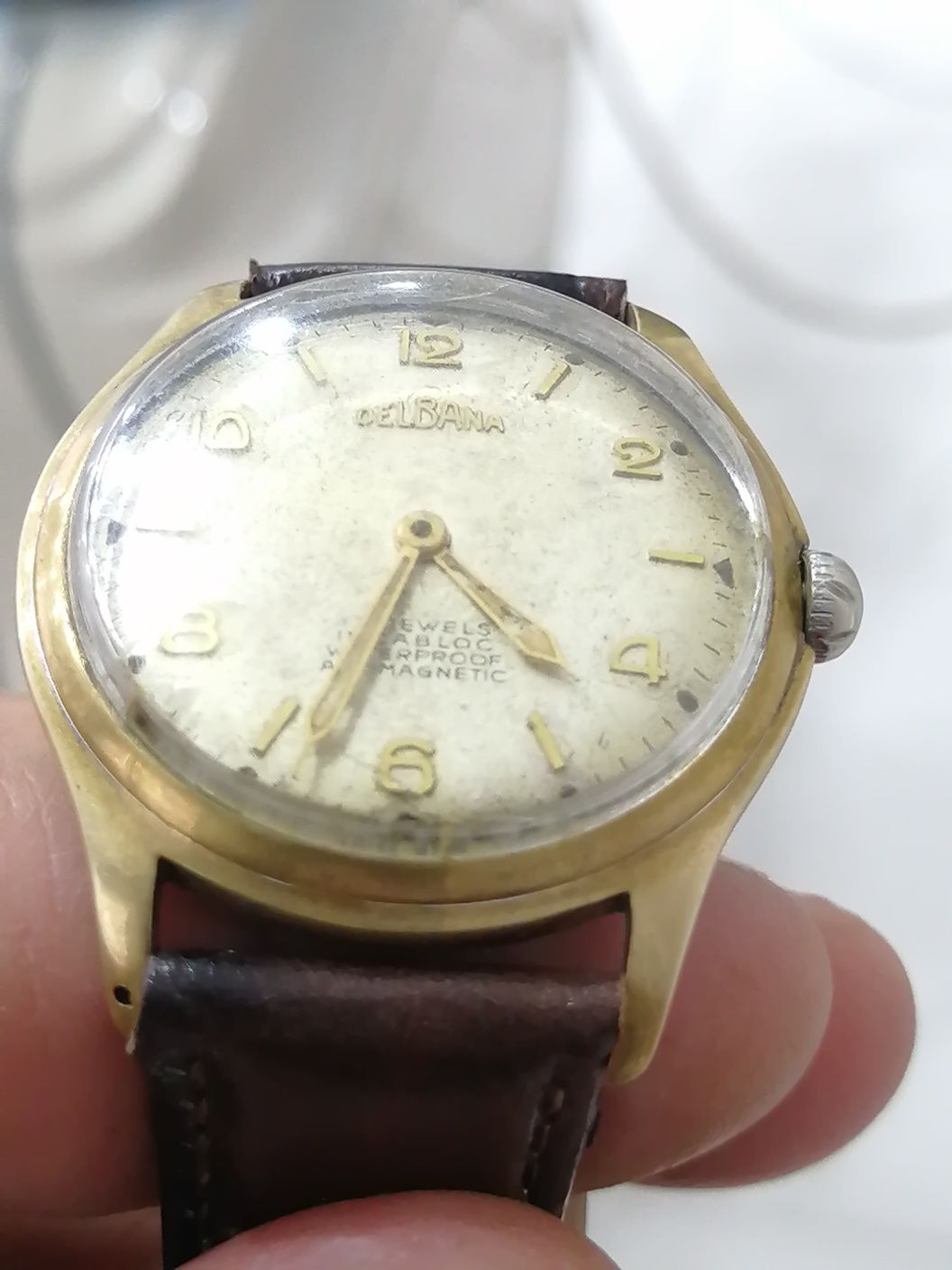Необичные, механические, лимитированные швейцарские часы DELBANA
