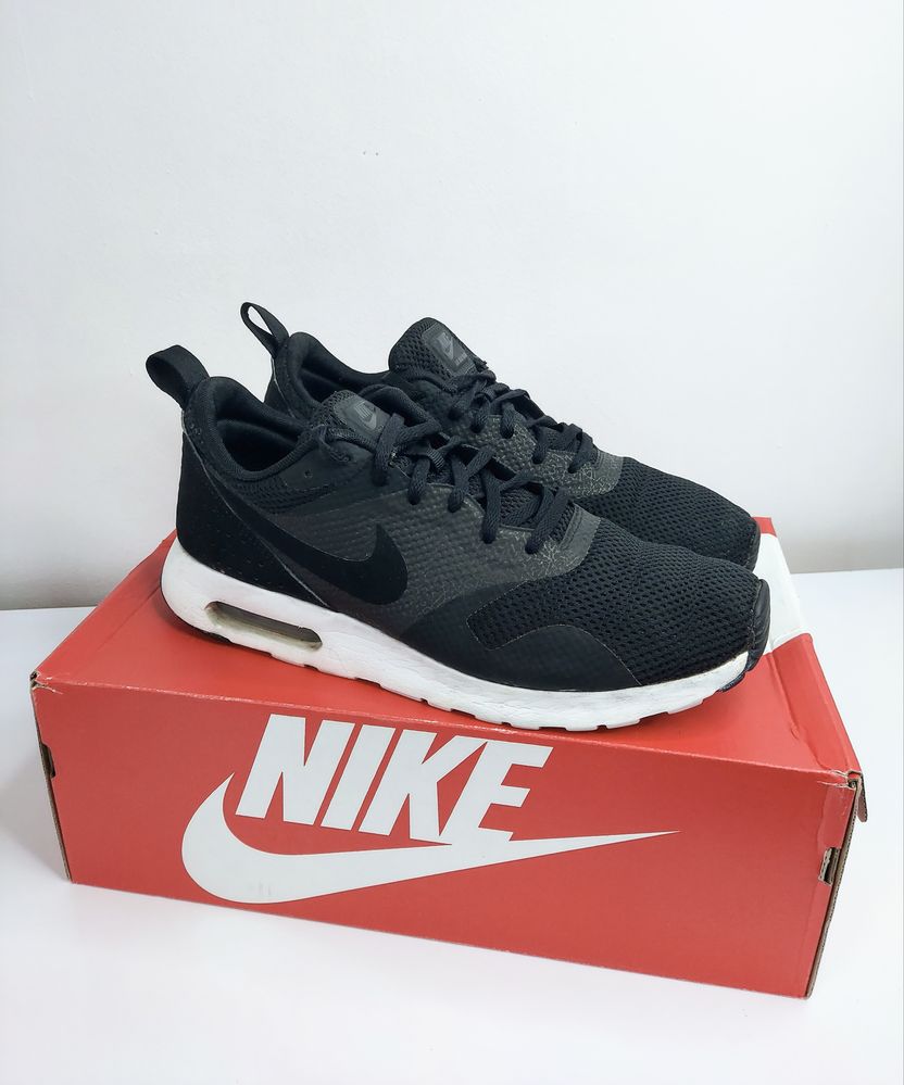 Nike Air Max Tavas (43)  Маратонки
