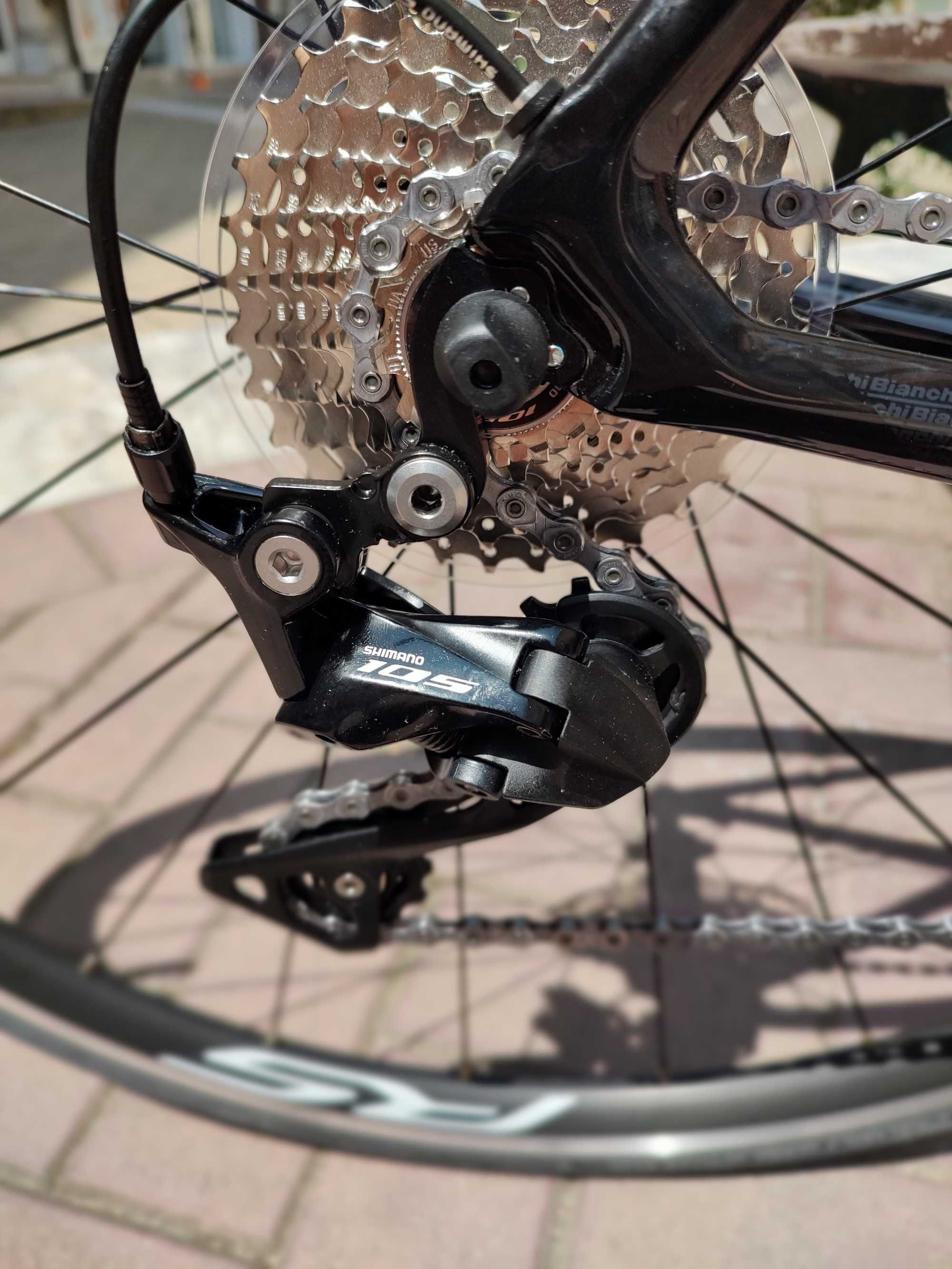 НОВ КАРБОНОВ велосипед Bianchi 2x11 Shimano 105 с гаранция