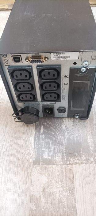 Ups APC 500W functional-baterii ok