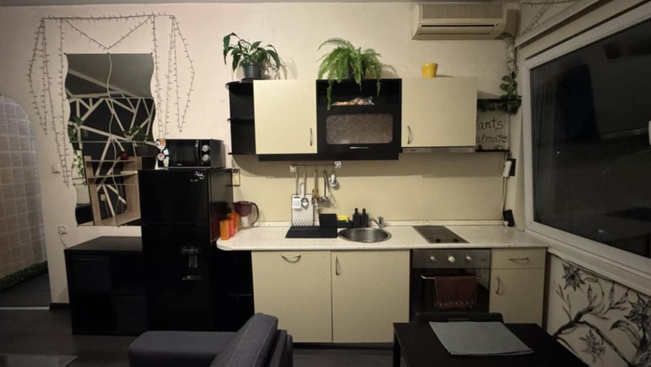 Дава се под наем Тристаен апартамент в София, Център - 70 кв.м за 675 € - Снимка #5