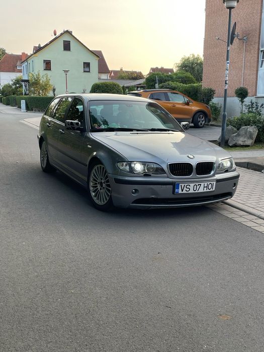 Vând schimb BMW e46 break diesel preț negociabil