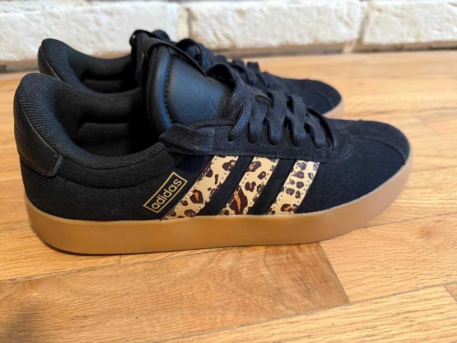 Маратонки Adidas женски, 39-40 номер - носени 5 пъти (леко умалени)