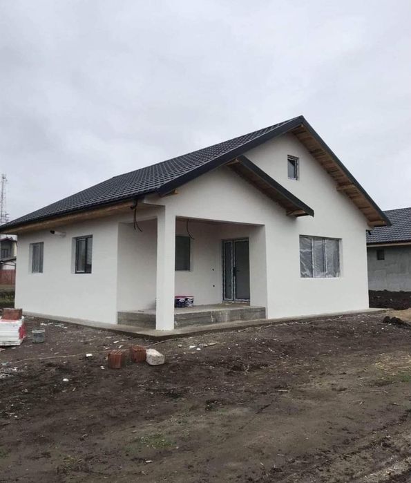 Vând containere modulare tip casa