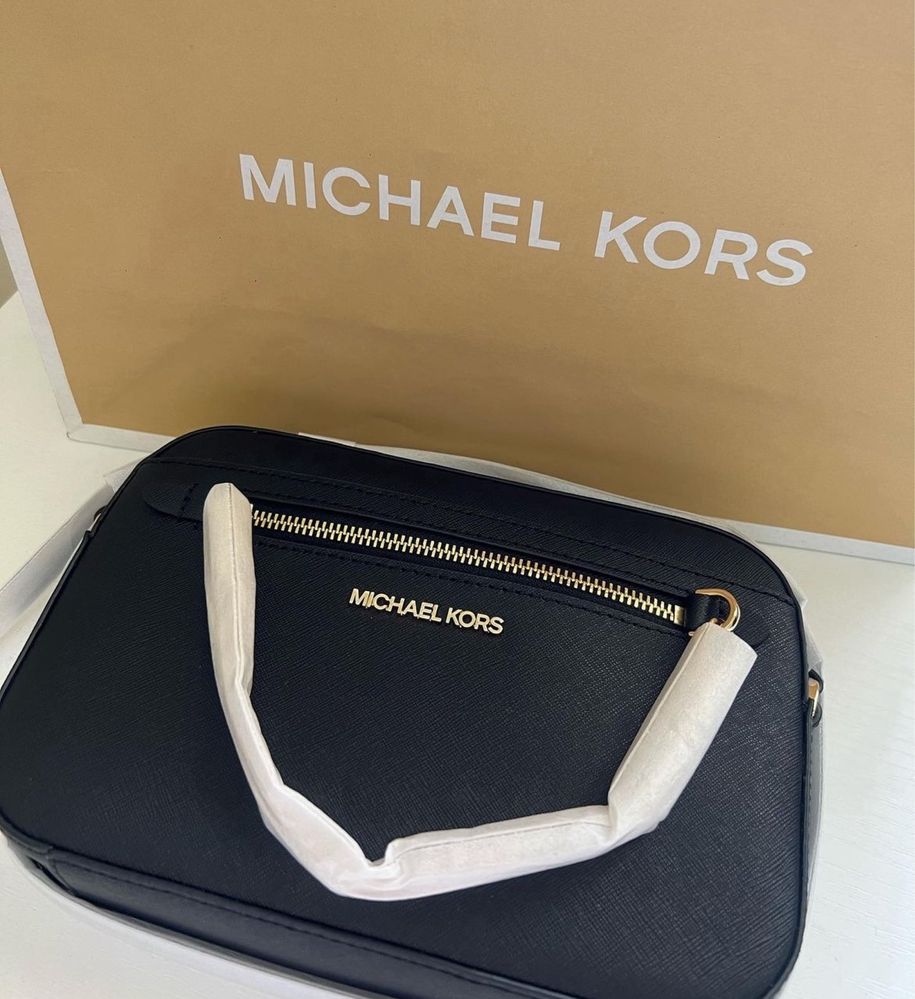 Продам Оригинал сумку Michael Kors