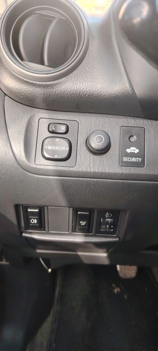 Рав 4 d4d 116 2004