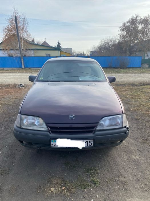 Продам машину Опель омега А