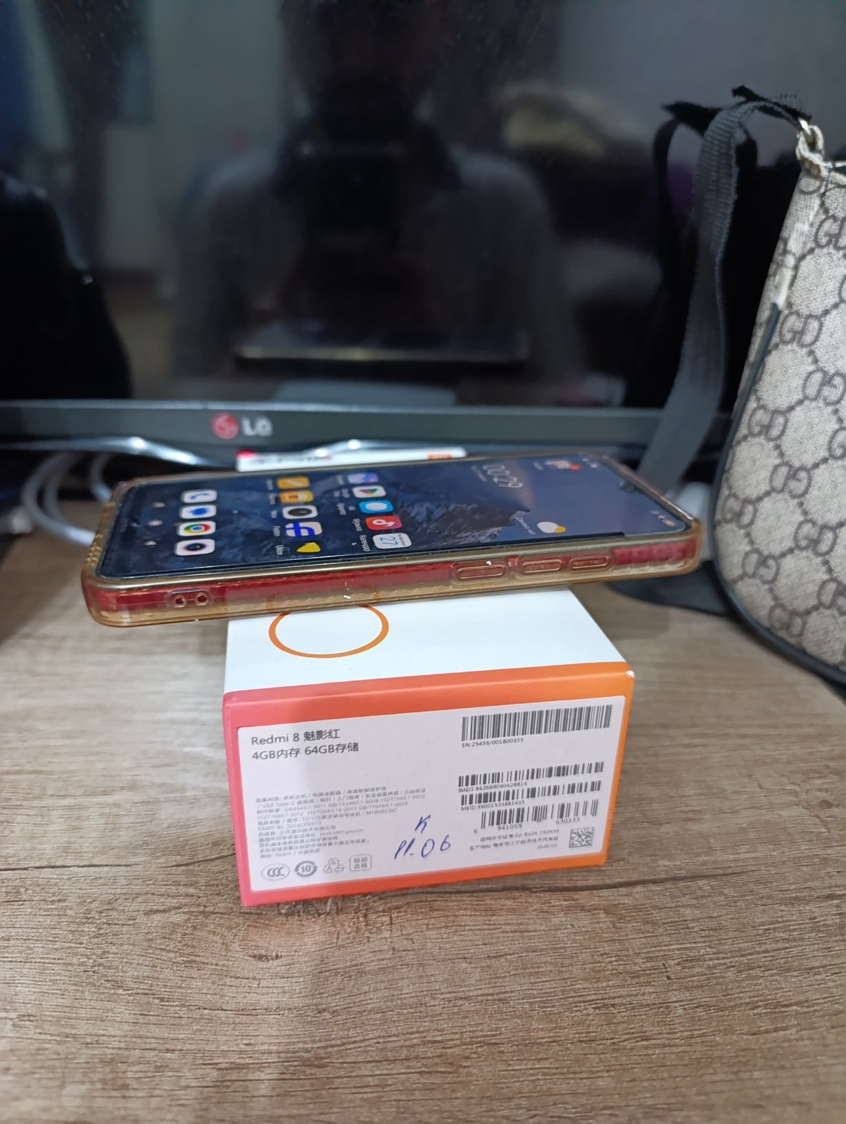 Redmi 8    64 gb