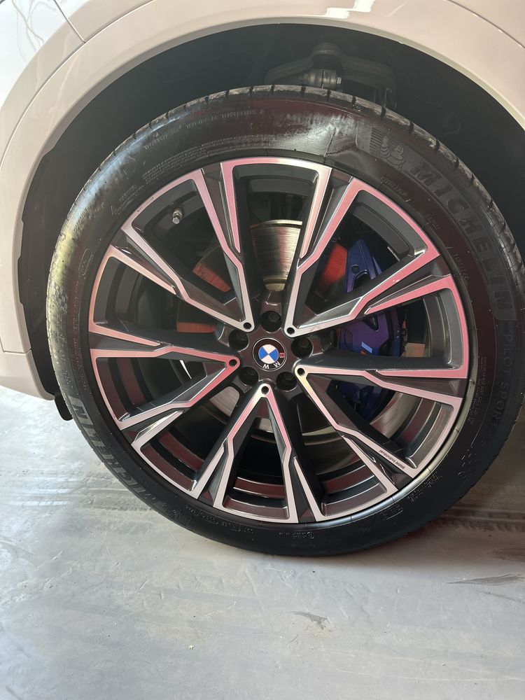 BMW X7 Xdrive 40i full options 2020 год