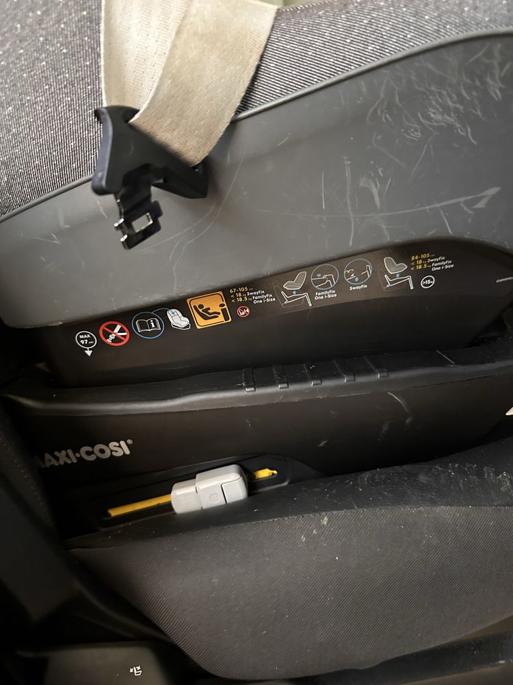 Set Maxi Cosi scaun auto Pearl Pro cu baza 3wayfix
