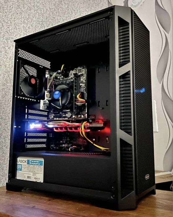 Геймърски компютър - i5 4430/ RX 570/ Ram 8GB/ ssd 128GB Hard disk 1TB