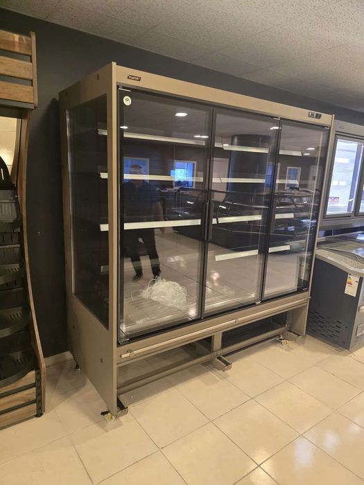 Rafturi/vitrine frigorifice