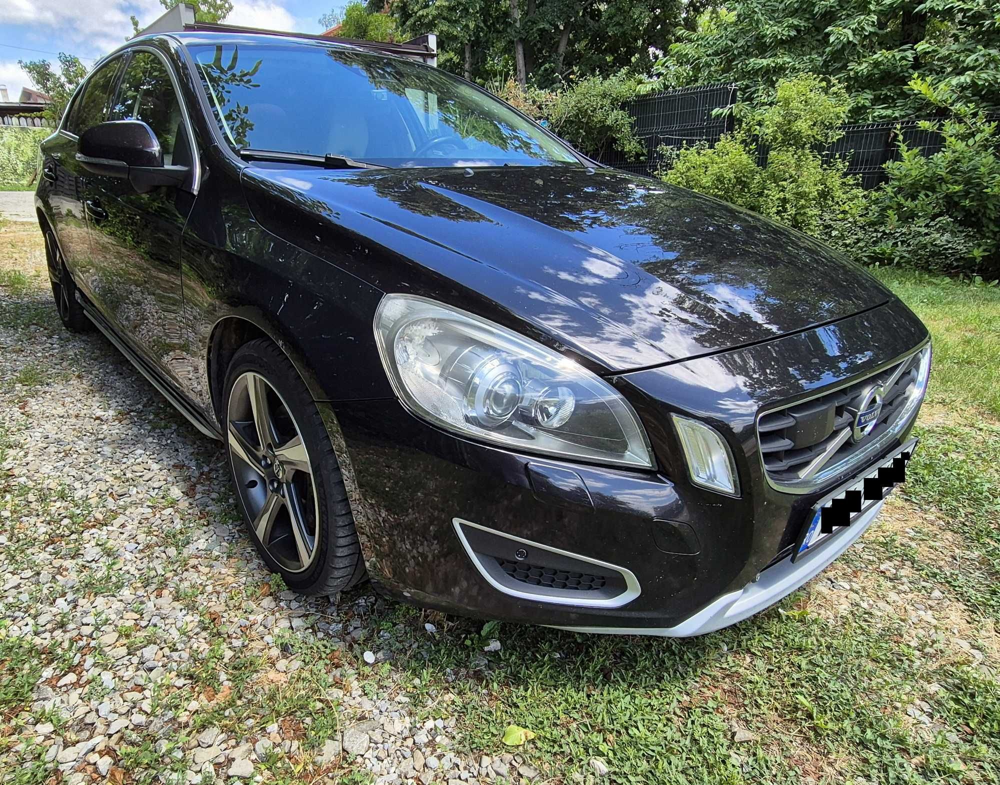 Volvo S60 D5 AWD R-DESIGN - toate optiunile!
