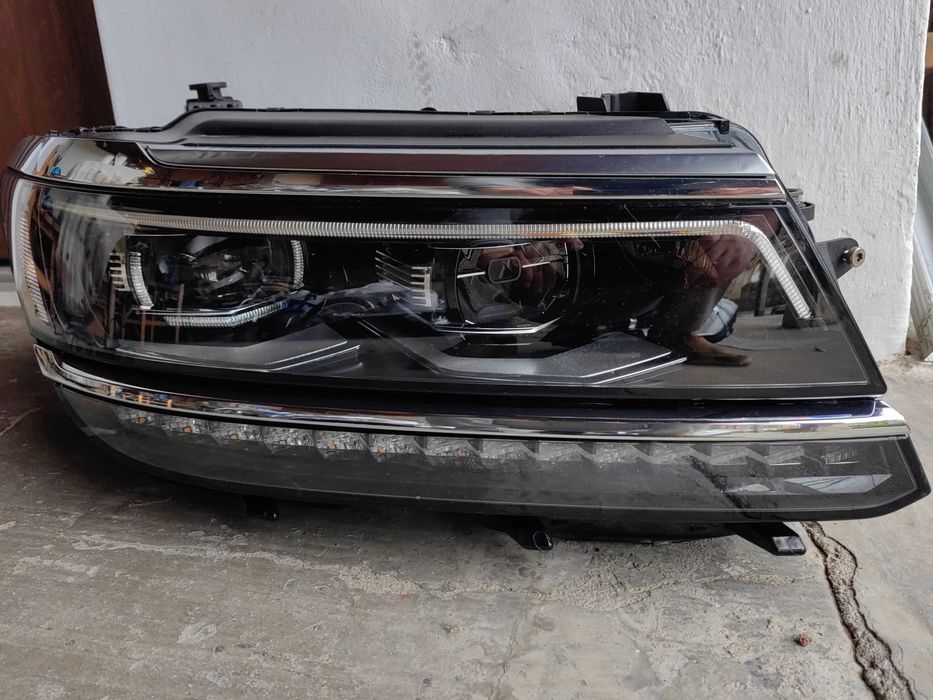 Фар VW Tiguan 5N FULL LED десен / Фар Тигуан / Фар Tiguan Оригинален