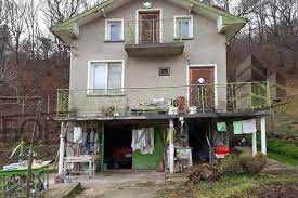 Спешна продажба ! Къща близо до София