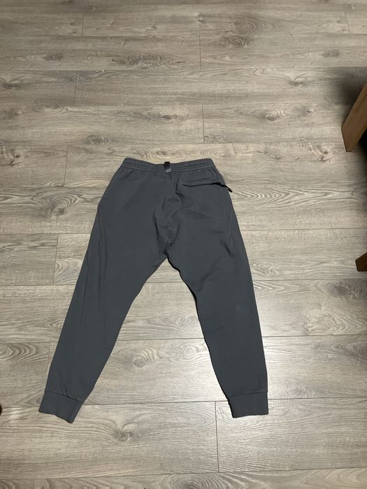 Сиво долнище Nike Drip