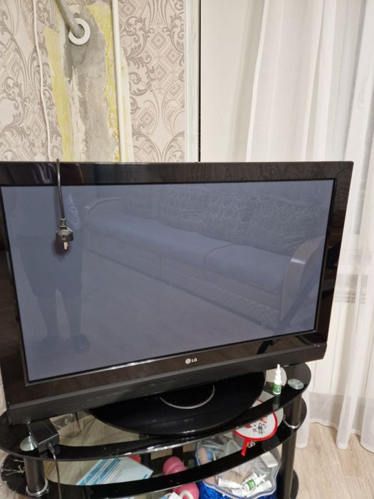 Продам телевизор.