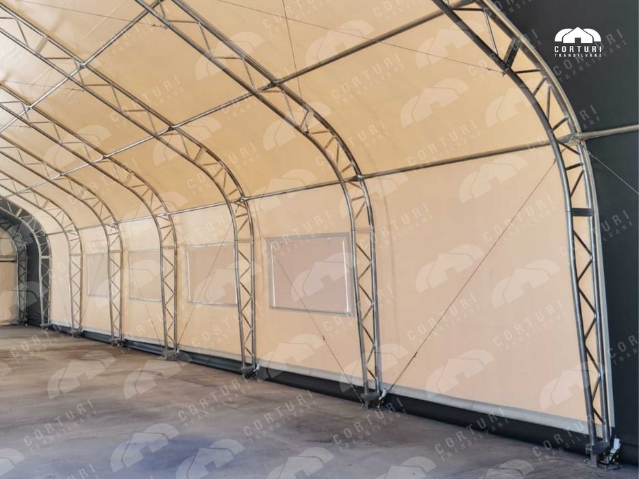 Model Nou: 12,2 x 24,4 x 4 (7) m