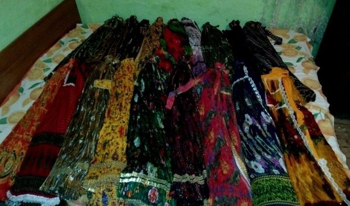 Vând fuste țigănești noi