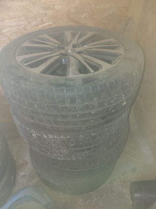 Vând 4 jante originale de renault captur, renault kadjar, megan IV,