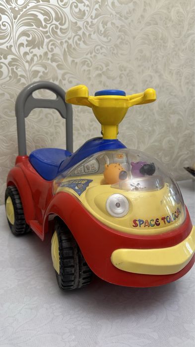 Продам толокар машинку