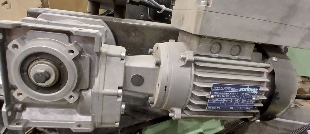 Motoare cu reductor mai multe modele perfect de adaptat la cazan tuica